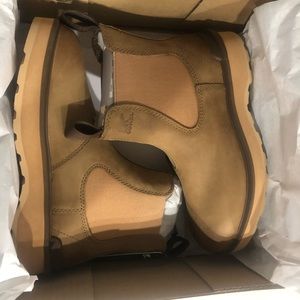 Sorel Hi-Line Chelsea boot